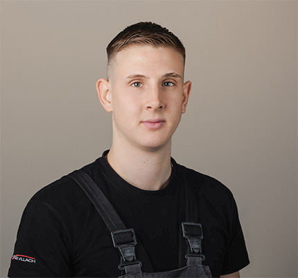 Srdan Pezer Srdan Pezer